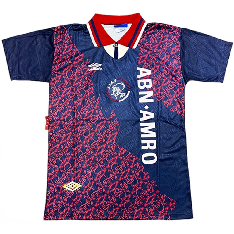 サッカー ユニフォーム 背 番号