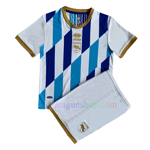 サッカー ユニフォーム 私服