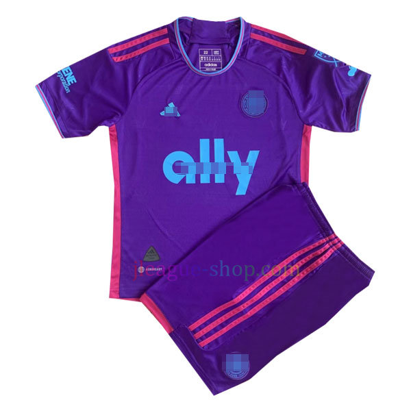 サッカー ユニフォーム かっこいい