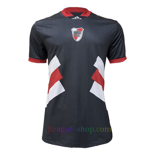 23-24 River Plate Black Casual Player – Former