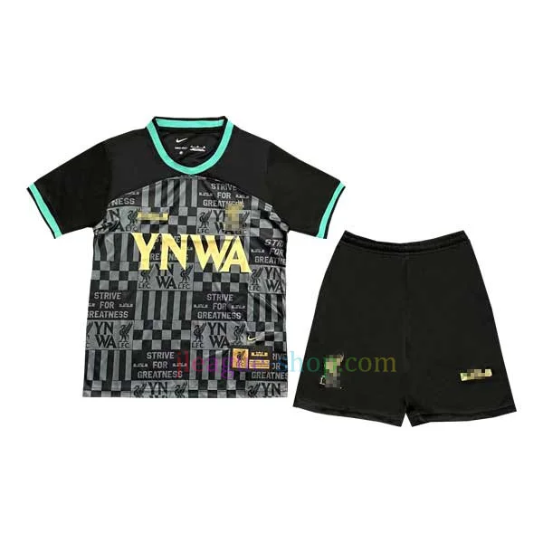 日本代表 サッカー ユニフォーム 一覧